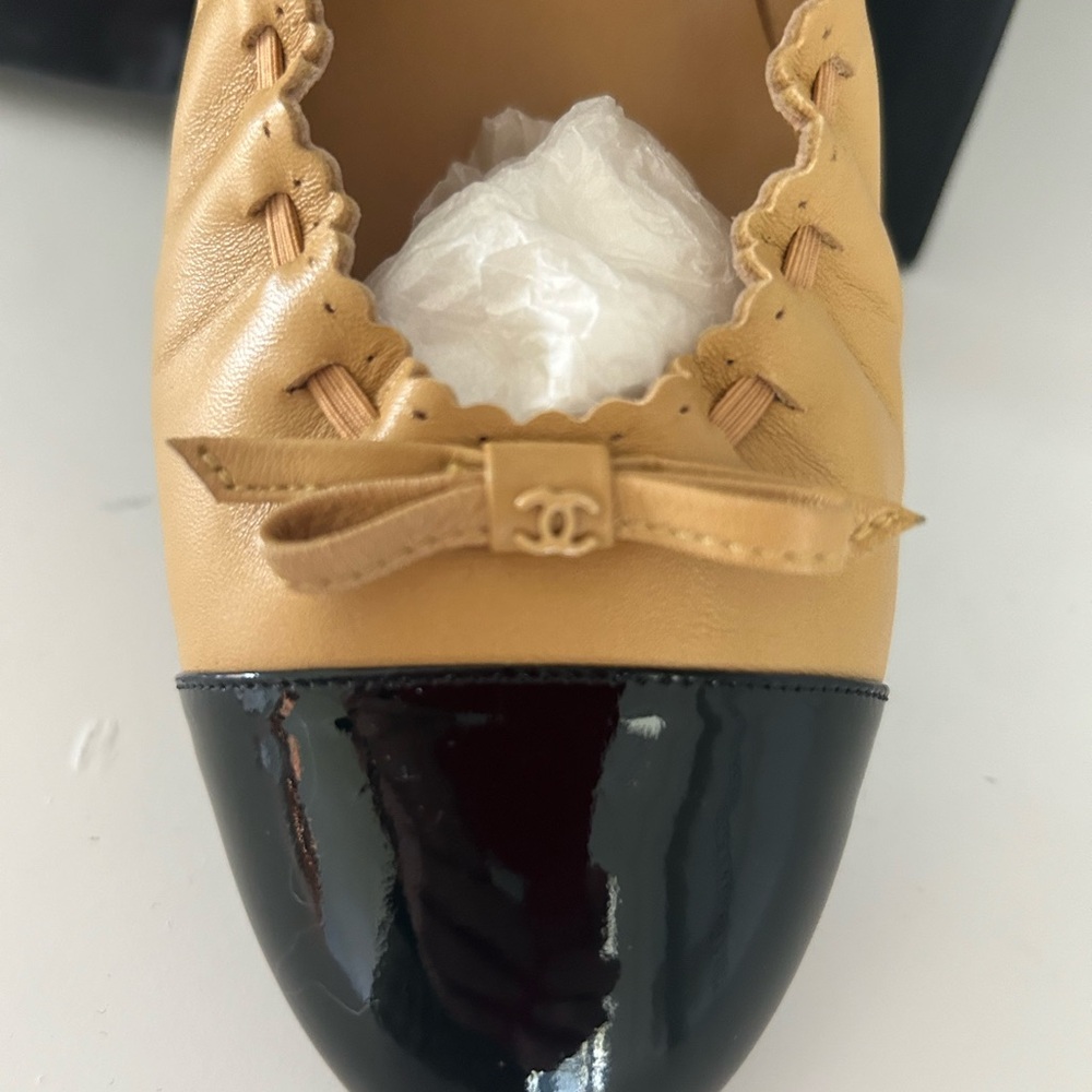 New Chanel flats - Picture 3 of 4